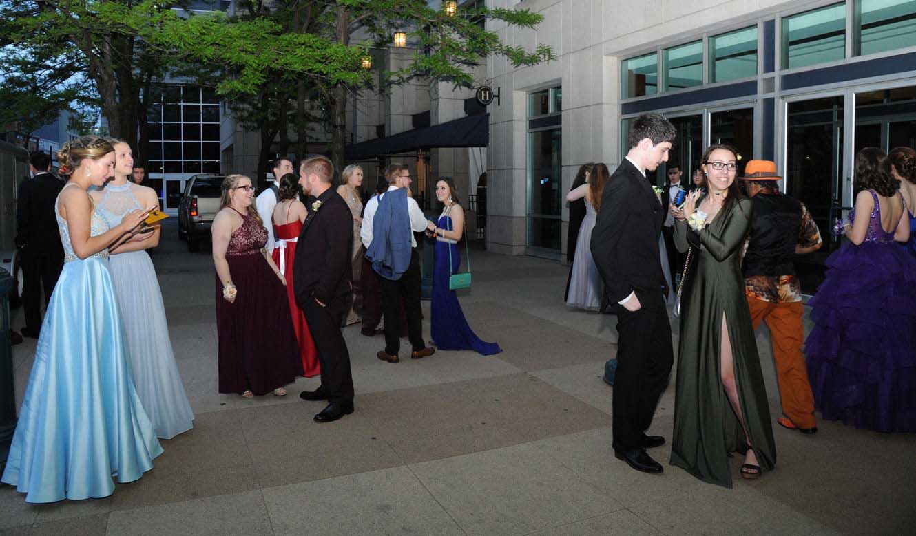 CV Prom 2018 6.JPG